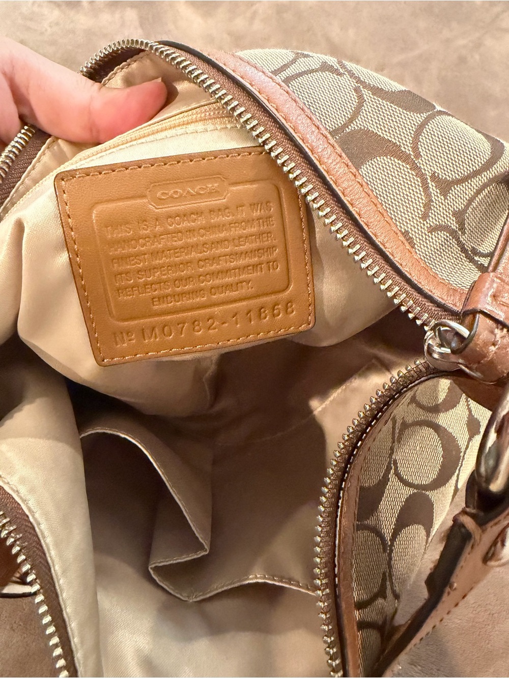 Vintage Coach Canvas Shoulder Bag - Picture 7 of 7